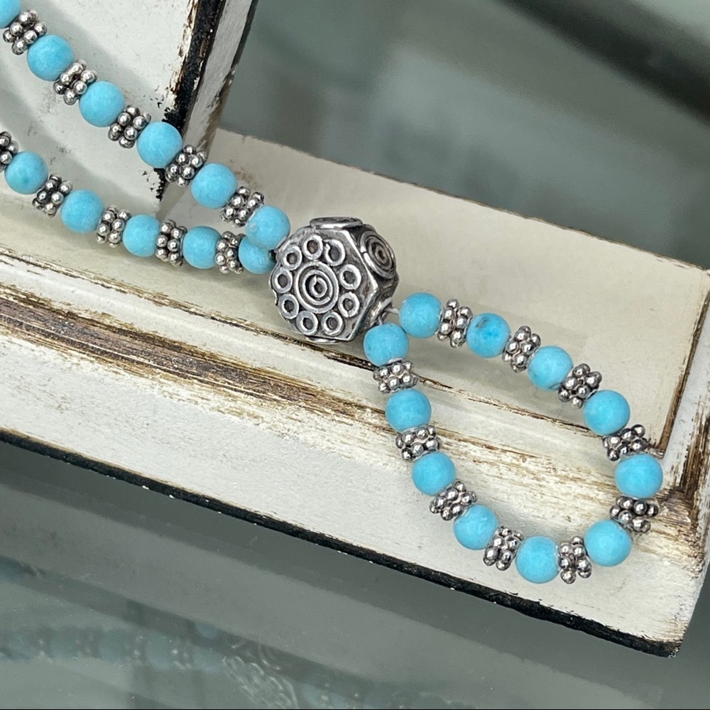 Turquoise & Silver Loop Necklace With Heart Toggle